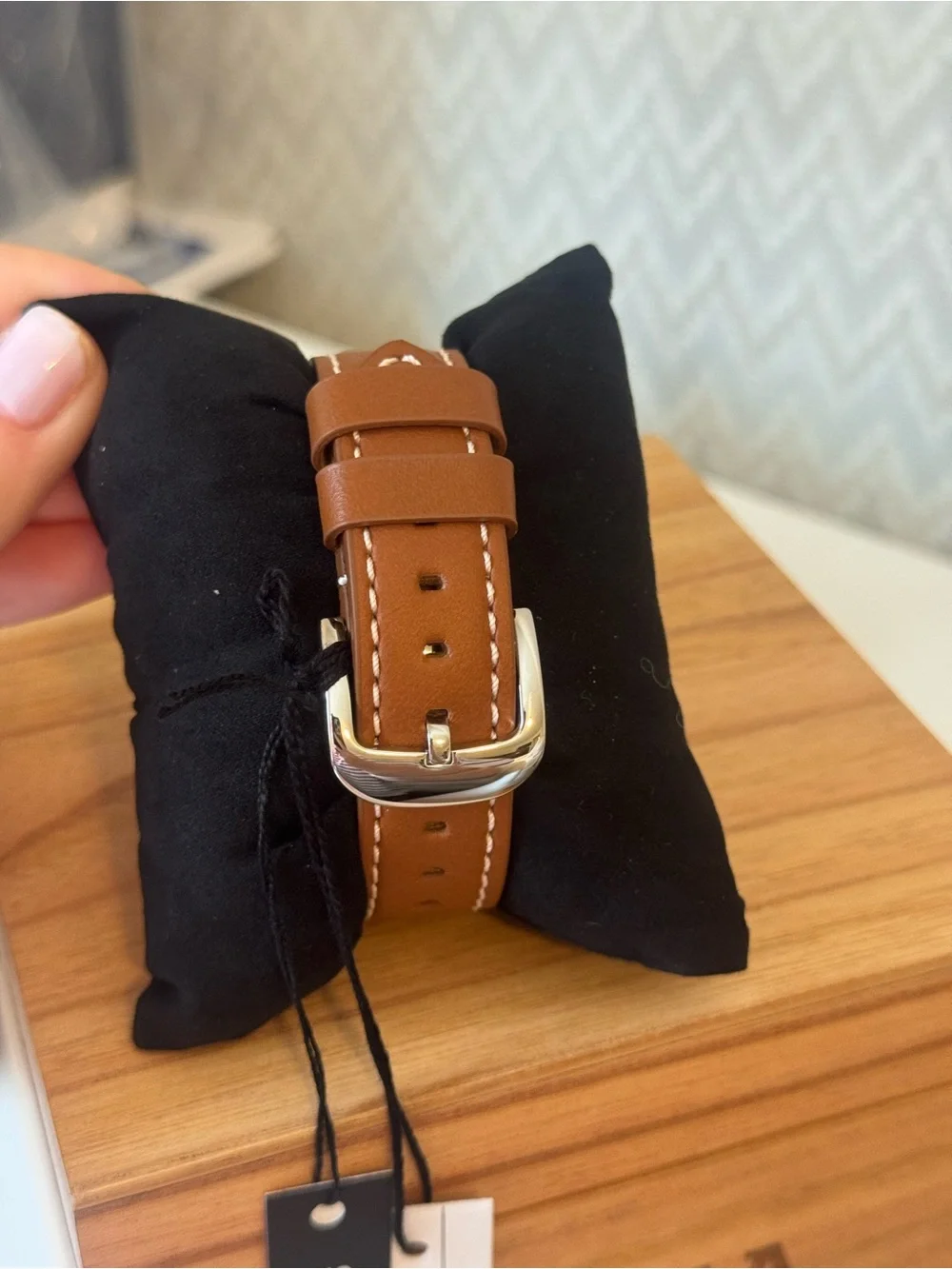 Shinola Men’s Runwell Watch — White Dial & Tan Leather Strap. NWT